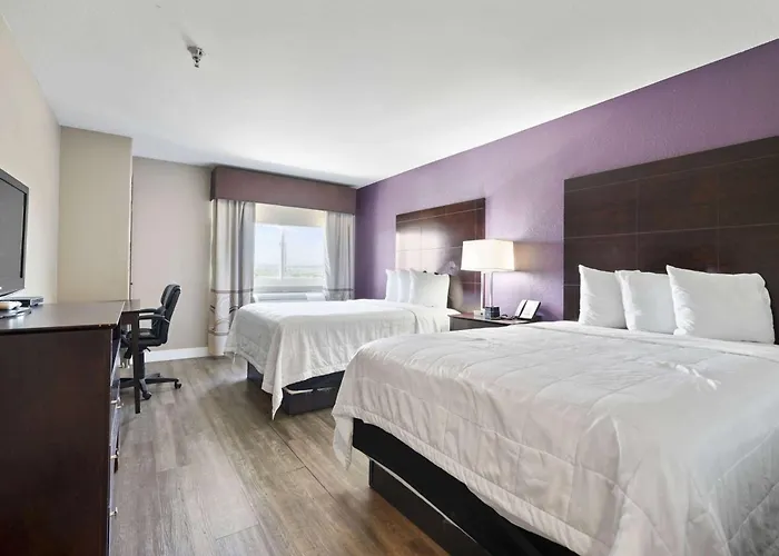 La Quinta By Wyndham Henderson-Northeast Denver