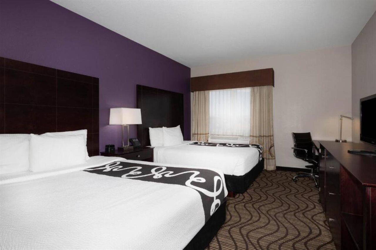 Hotel La Quinta By Wyndham Henderson-northeast Denver