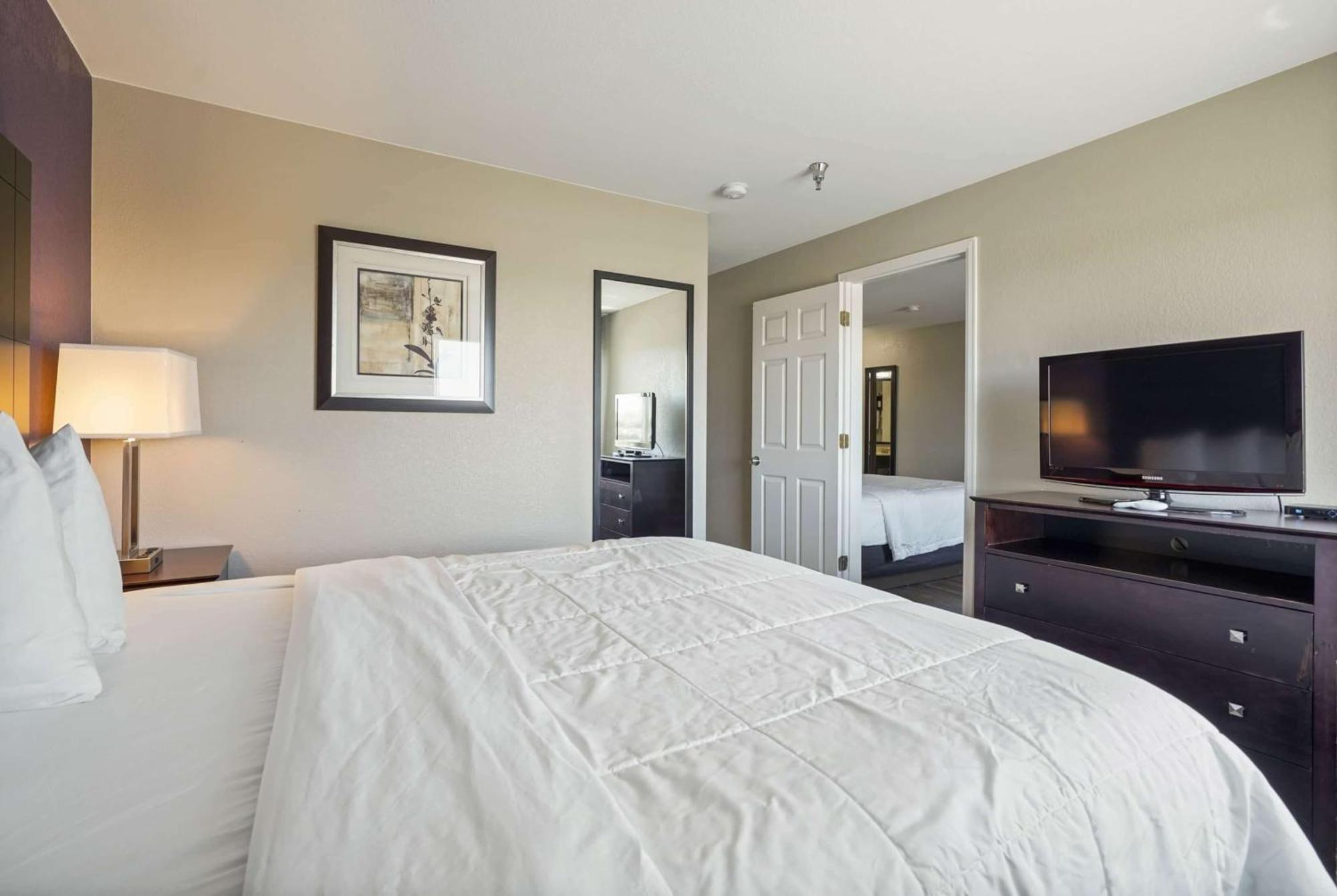 La Quinta By Wyndham Henderson-northeast Denver Hotel