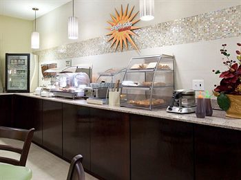 La Quinta By Wyndham Henderson-northeast Denver